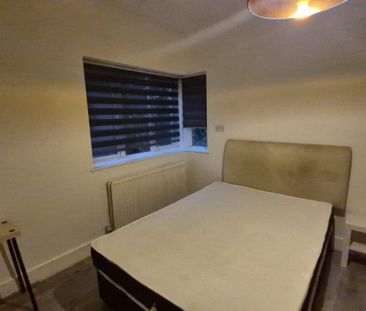 Hainualt Road, E11, Leytonstone - Photo 5