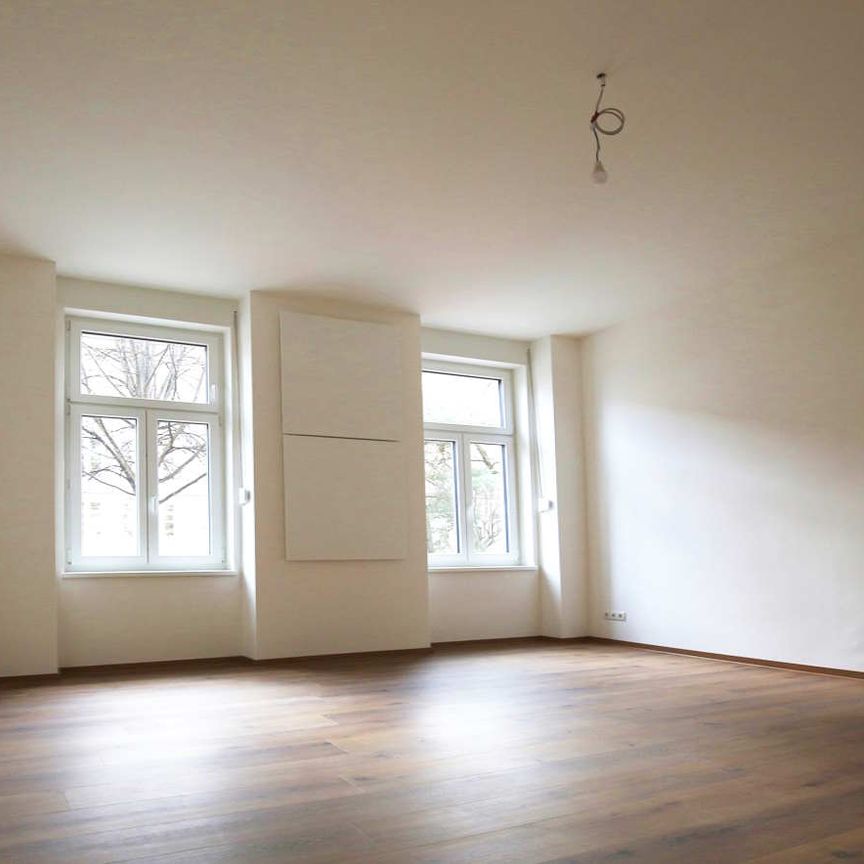 Reserviert Zentral gelegene 2-Zimmerwohnung + extra Küche, Gartenmitbenützung - Photo 1