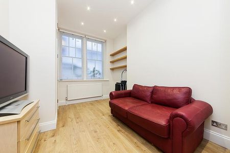 4 bedroom apartment to rent - Photo 3