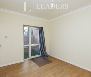 2 bedroom house to rent Green Lane, Derby, DE1 - Photo 1