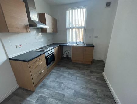 2 bedroomflatto rent - Photo 5