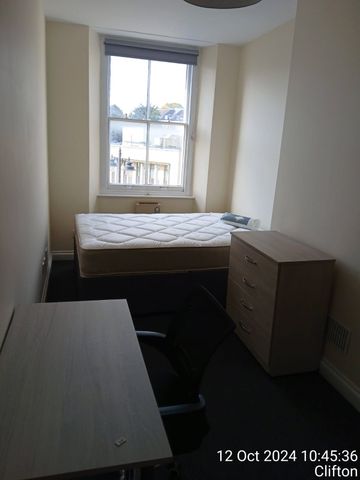 Student Properties to Let - Photo 3