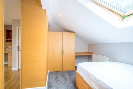 52 Bankfield Road, Huddersfield, HD1 - Photo 4