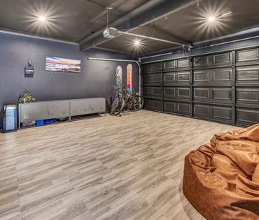 Furnished Tri-Level Home Between Chirn Park & The Broadwater - Photo 6