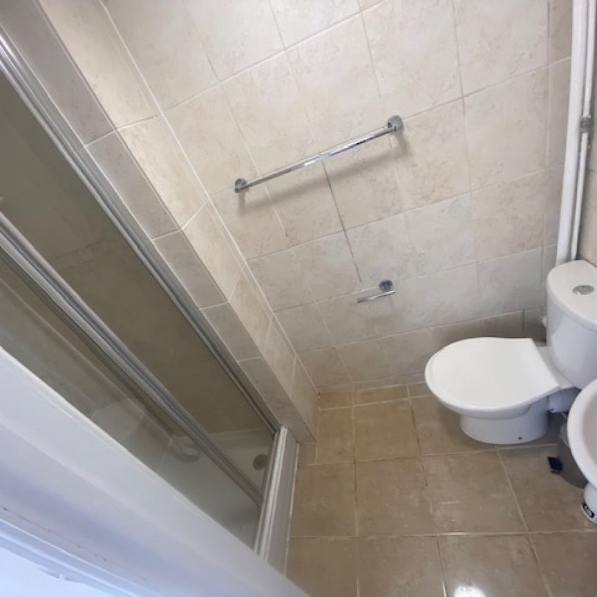 1 bed Apartment - To Let - Photo 1