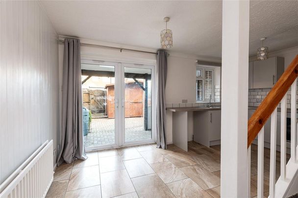 3 bedroom link detached house to rent - Photo 1