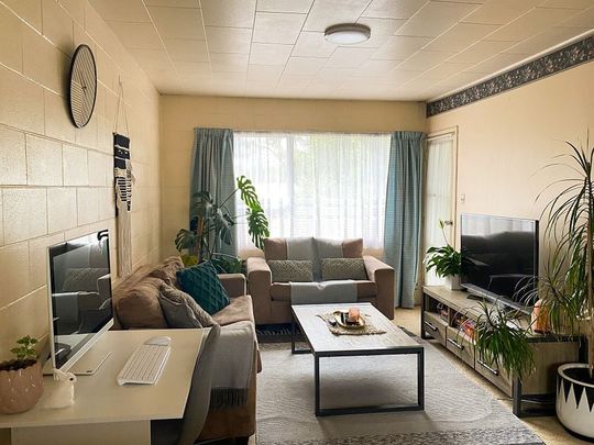 1BR Upstairs Unit in Claudelands - Photo 1