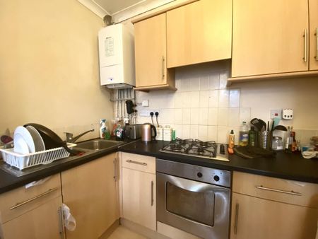 1 bedroom flat to rent - Photo 2