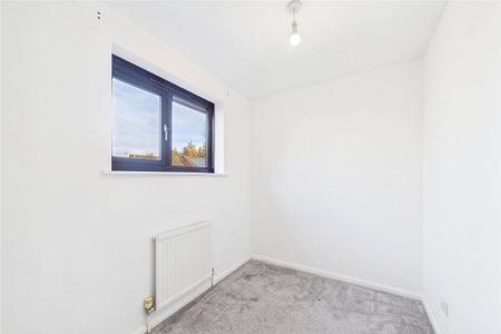 3 bedroom detached house to rent - Photo 5