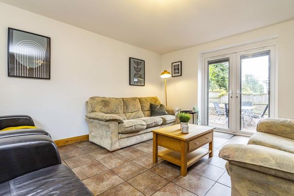 6 bedroom house to rent - Photo 1