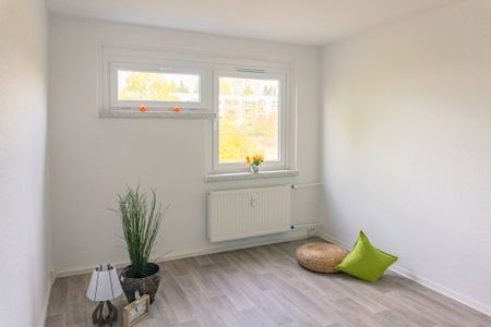 Helle 3-Raum-Wohnung mit offener Küche - Foto 2