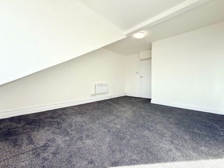 Studio Flat, Romford Road, E7 - Photo 2