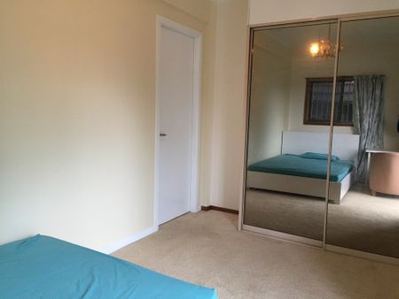 2-bedroom shared house, Binda St - Photo 5