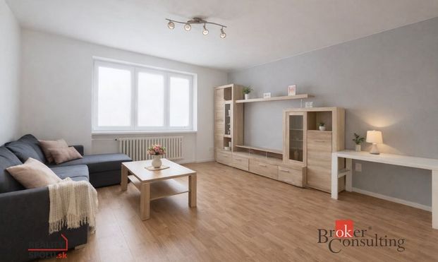 Dvojizbový byt v centre Banskej Bystrice na prenájom - Photo 1