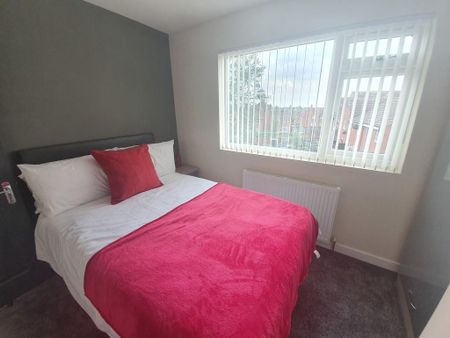 1 bedroom in a house share to rent - Photo 5