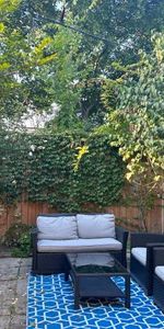 Leslieville -2 br Main flr/bsmt,backyard,laundry,pet friendly - Photo 4