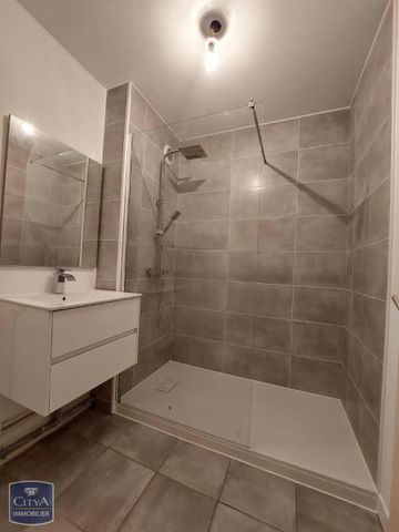 Location Appartement 2 pièces 50m² PONT DE CHERUY 38230 - Photo 3