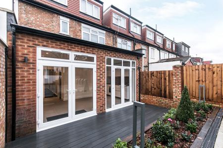 Studio to rent - Photo 2