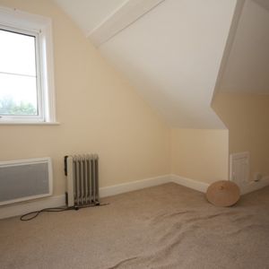 Constitution Hill, Woking - Photo 3