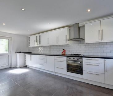 2 bedroom terraced house to rent - Photo 6