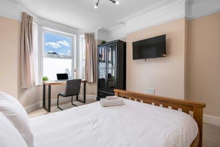 3 bedroom house share to rent - Photo 4