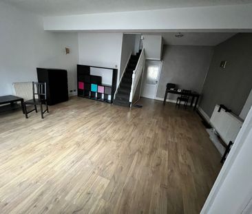 4 Bed Terraced House, Maynard Road, E17 - Photo 6