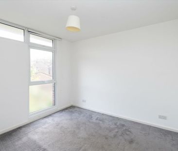 3 Bedroom - Photo 5