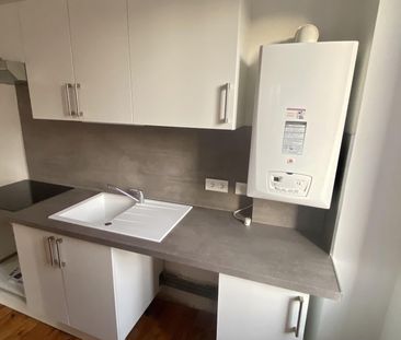 Location / Duplex - Photo 6
