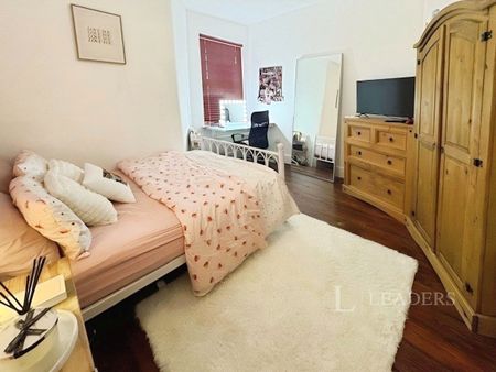 6 bedroom house to rent Moseley Road, Fallowfield, Manchester, M14 - Photo 5