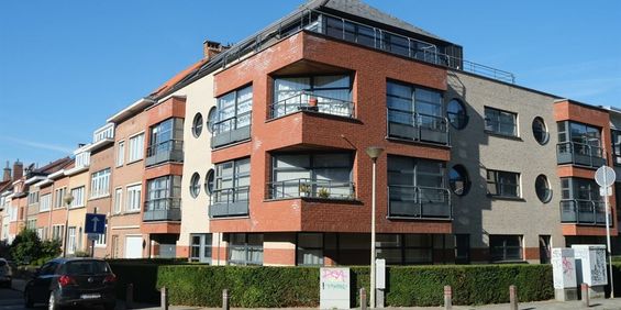 Appartement te huur in Schaarbeek voor € 1.250 met 2 slaapkamers - Photo 3