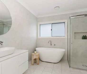 35 Hopwood Close, - Photo 6