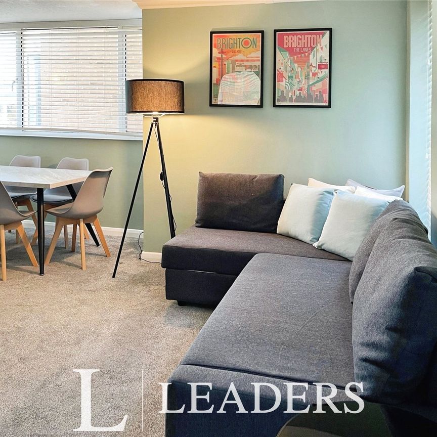 2 bedroom maisonette to rent Brighton Square, Brighton, East Sussex, BN1 - Photo 1