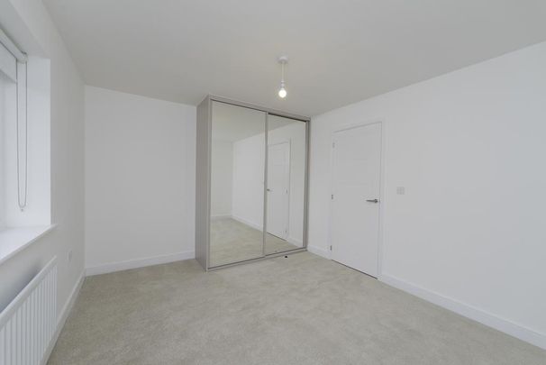 2 bedroom semi-detached house to rent - Photo 1
