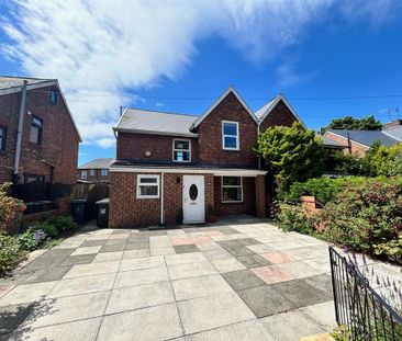 4 bedroom semi-detached house to rent - Photo 1