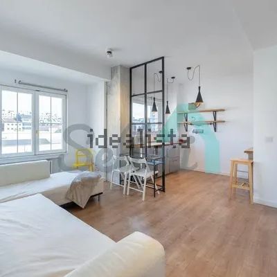 Alquiler de piso en Calle Leopoldo Calvo Sotelo - Foto 1