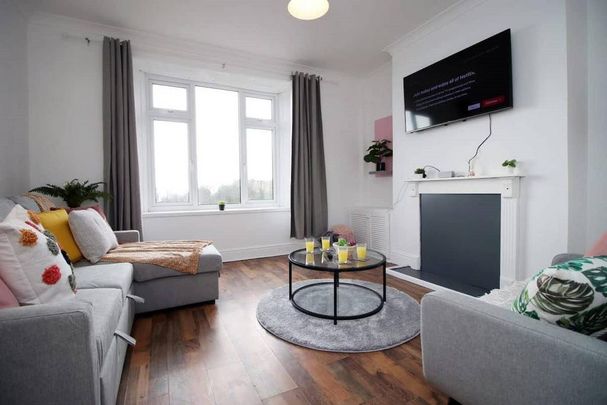 4 bedroom house to rent - Photo 1