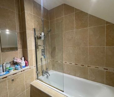 Woodside Grove, LONDON - Photo 3