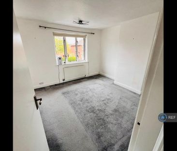 2 bedroom semi-detached house to rent - Photo 3
