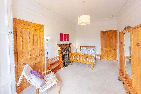 4 bedroom flat to rent - Photo 4