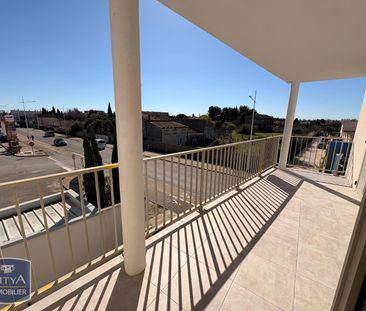 Location Appartement 3 pièces 59m² ARLES 13200 - Photo 2