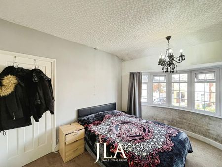 3 bedroom terraced house to rent - Photo 4