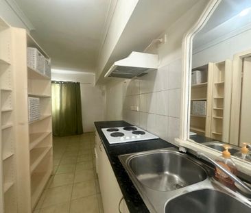 1 Bedroom Granny Flat! - Photo 2