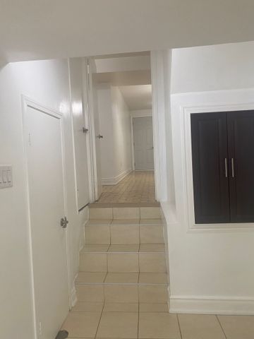 For Lease - 3972 Brandon Gate Drive, Mississauga, Ontario - Photo 2