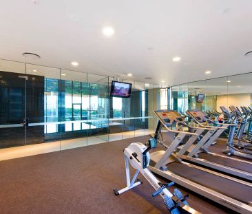 “Luxury living with iconic views at The Hyde” - Photo 6