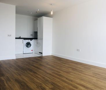 Century Tower, Chelmsford, Shire Gate - Photo 1