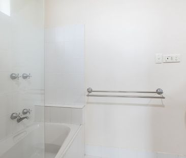 15/274A Domain Road, South Yarra VIC 3141 - Photo 4