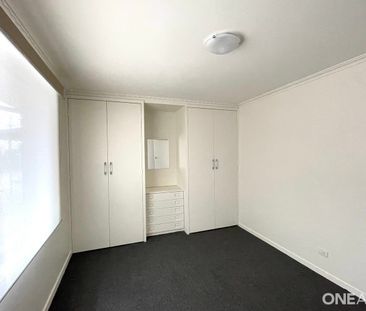 Quiet & Quaint in Central Location - Photo 2