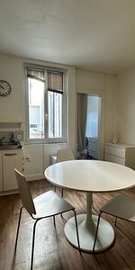 Location Appartement 1 pièce 21m² - Photo 3