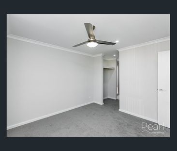 Sit back and relax - Coastal living at a breeze - Photo 3