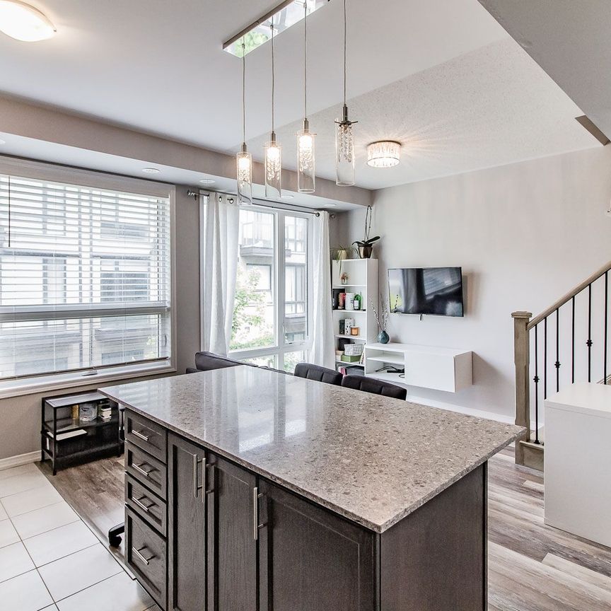 For Lease - 32 Fieldway Road Unit# 99, Toronto, Ontario - Photo 1